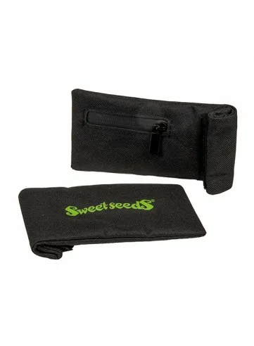 Letter logo Odourless Stash Pouch